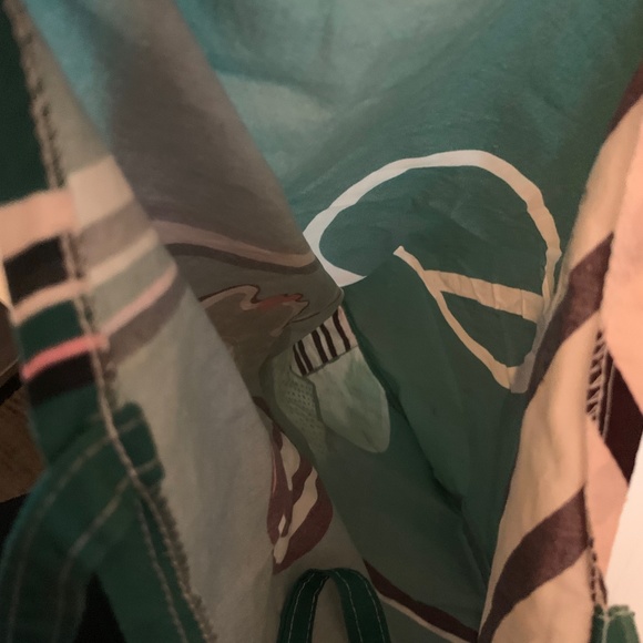 Reusable exclusive ART Shopping Tote - 15" X 16" - Picture 6 of 6